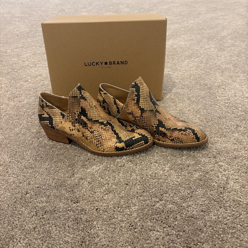 Lucky Brand Tan Shoe Box